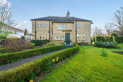 1 acre of House with Land for sale in Harrogate