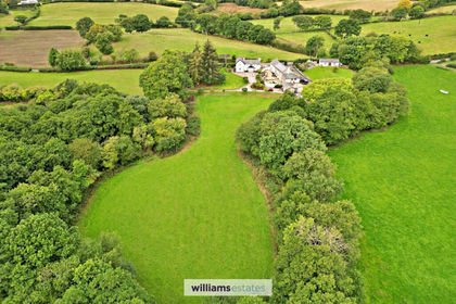 1.8 acres of Cottage for sale in Efenechtyd
