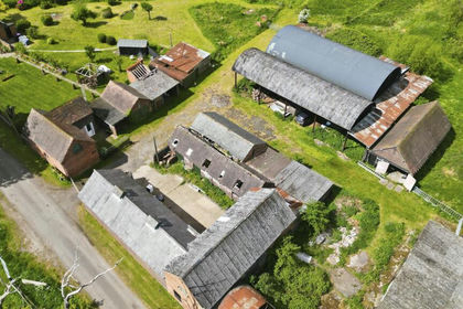 4.3 acres of House with Land for sale in Wishaw