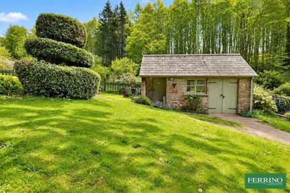4 acres of Cottage for sale in St. Briavels