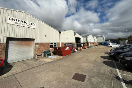 Warehouse for sale in Hythe