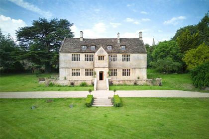 7 acres of Estate for sale in Aldsworth