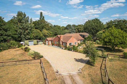 4.5 acres of Equestrian property for sale in Wicklewood