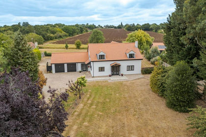1.5 acres of House with Land for sale in Woolpit