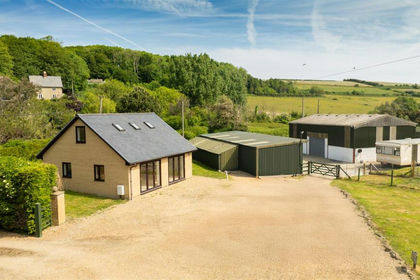 24 acres of Agricultural Land for sale in Chillerton and Gatcombe