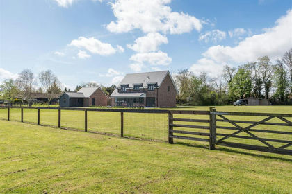 3.8 acres of House with Land for sale in Aldham