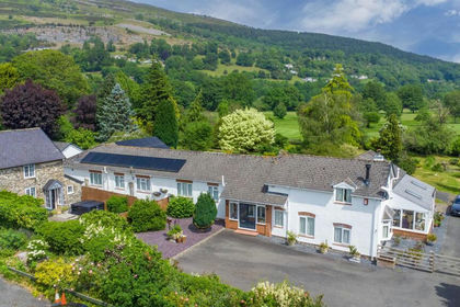 1.5 acres of House with Land for sale in Llangollen