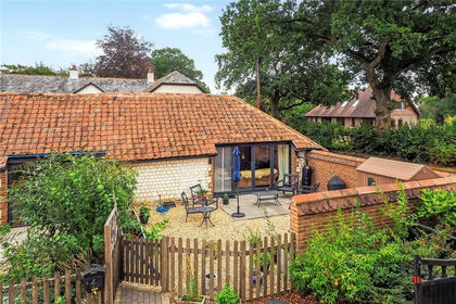 Barn Conversion for sale in Ropley