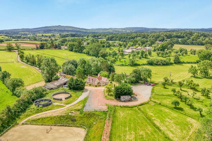 17.5 acres of Equestrian property for sale in Dymock