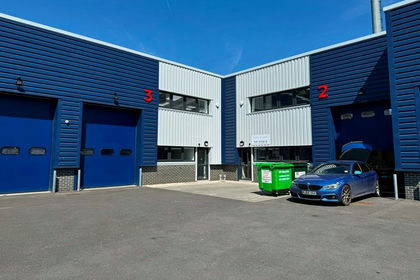 Warehouse for sale in Romsey