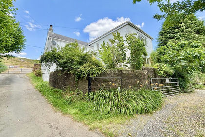 4 acres of House with Land for sale in Pontardawe