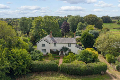 1.5 acres of Country Home for sale in Cholesbury-cum-St Leonards