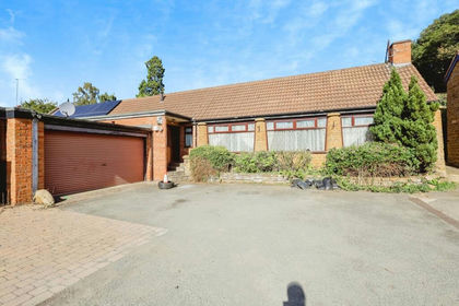 Land for sale in Northampton