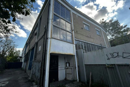 Warehouse for sale in Dulwich and West Norwood
