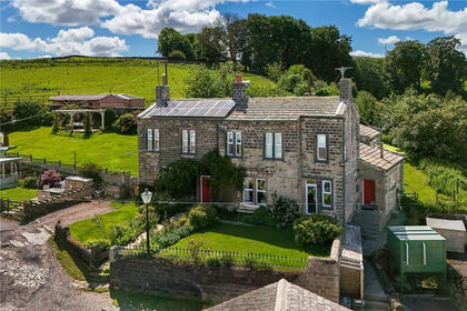 4 acres of House with Land for sale in Cullingworth