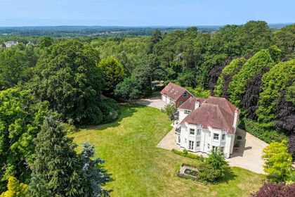 1.8 acres of Country Home for sale in Romsey