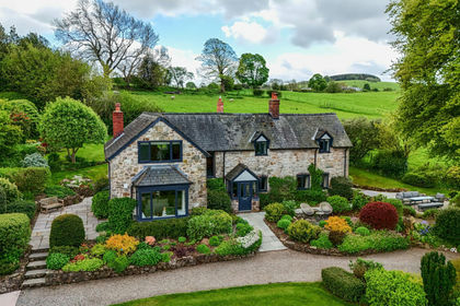 1.5 acres of House with Land for sale in Glyntraian