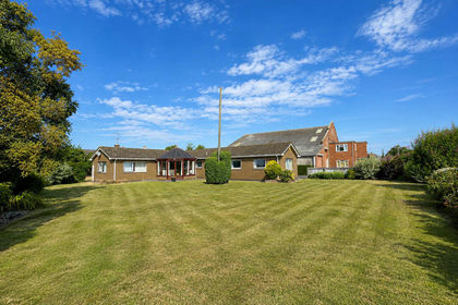 1.2 acres of Warehouse for sale in South Holland and The Deepings