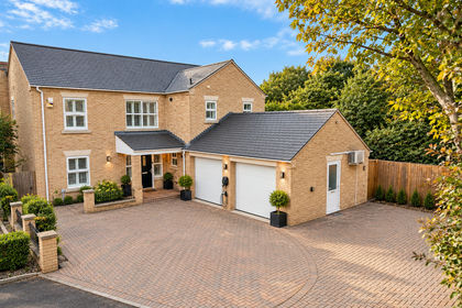 1 acre of House with Land for sale in Ely
