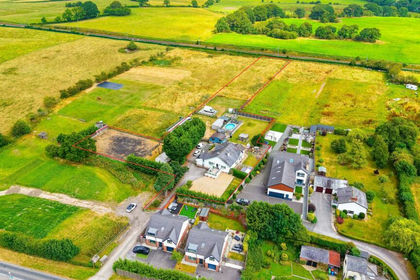 1.5 acres of House with Land for sale in Myerscough and Bilsborrow