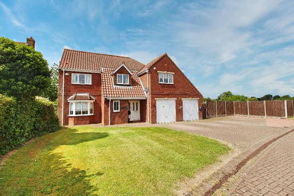 1.5 acres of Land for sale in Misterton