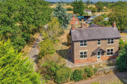 3.1 acres of House with Land for sale in Mavesyn Ridware
