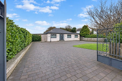 3 acres of House with Land for sale in North Meols