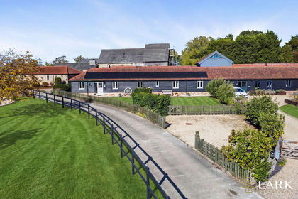 Barn Conversion for sale in Wetherden