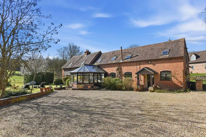 Barn Conversion for sale in Whitchurch