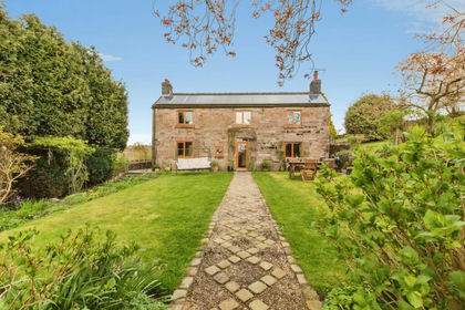 1 acre of Cottage for sale in Biddulph