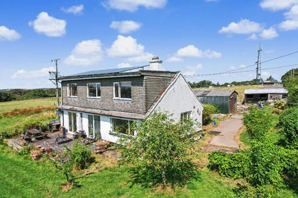 4.7 acres of House with Land for sale in Okehampton Hamlets
