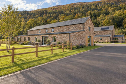 Barn Conversion for sale in Carlatton