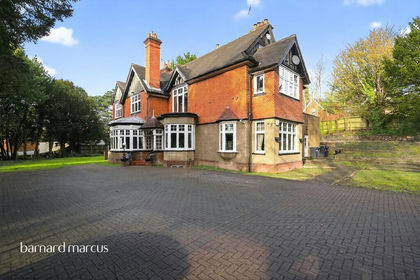 1 acre of Land for sale in Croydon South