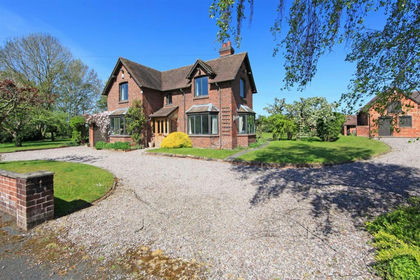 5 acres of House with Land for sale in Waters Upton