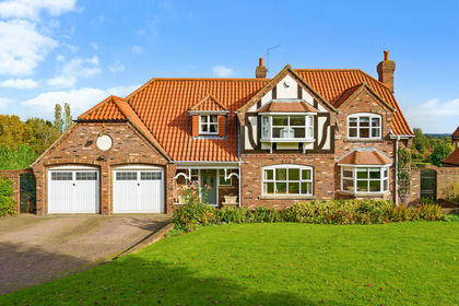 4.9 acres of Equestrian property for sale in Grimsby