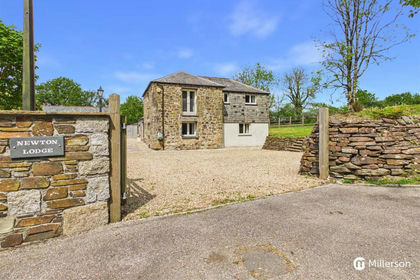 1 acre of House with Land for sale in Lanivet