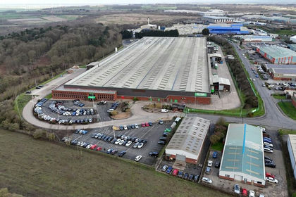 Warehouse for sale in Barton