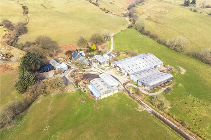 27.2 acres of Farm for sale in Llanfihangel