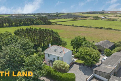 7 acres of House with Land for sale in Perranzabuloe