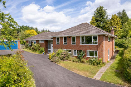 1 acre of House with Land for sale in Shelsley Beauchamp
