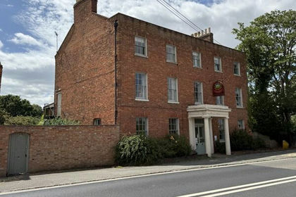 Historic House for sale in Lathbury