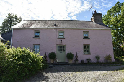 2 acres of Farmhouse for sale in Llangeler