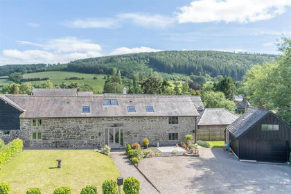 Barn Conversion for sale in Clunbury
