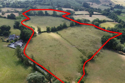 16.1 acres of Agricultural Land for sale in Llanerfyl