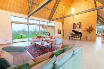 4.4 acres of House with Land for sale in Honeybourne