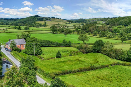 4.7 acres of House with Land for sale in Llanidloes Without