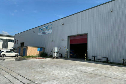 Warehouse for sale in West Ham and Beckton