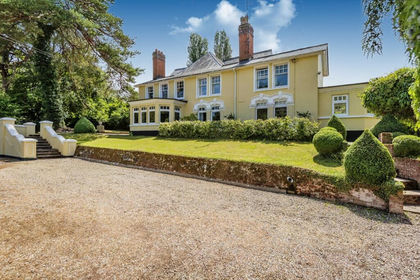 1.7 acres of House with Land for sale in Bildeston