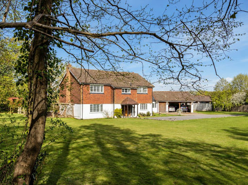 1.5 acres of House with Land for sale in Billingshurst