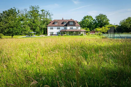2.9 acres of Country Home for sale in Graffham